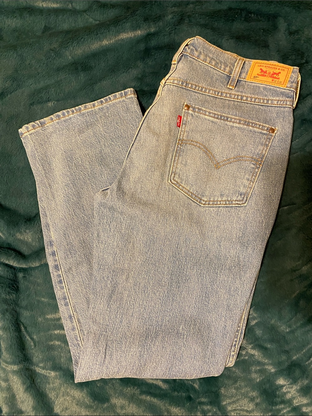 Levi's Men's Pale Blue Straight-Leg Jeans